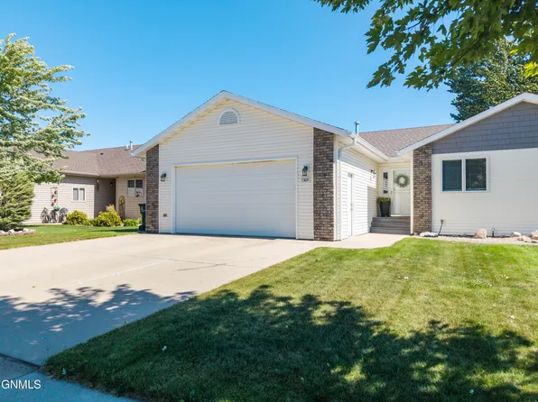 5309 Niagara Dr, Bismarck, ND 58503