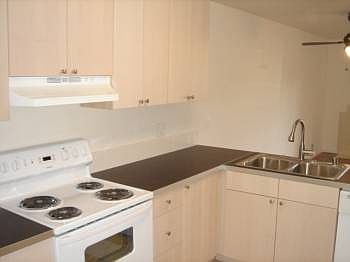 4th image of 3888 Genesee Ave APT 212