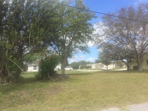 5th image of 4322 SW Elaine Ct