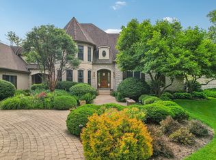 38W055 Deerpath Rd, Batavia, IL 60510