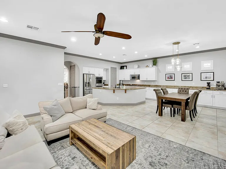 2315 Malaga Peak St — Photo 29