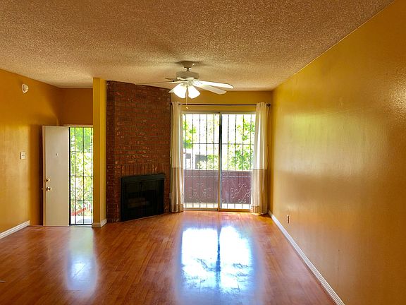 3rd image of 142 Rosemont Ave APT 2