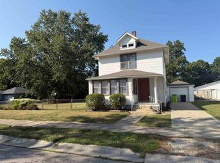 1242 Dearborn St, Huntington, IN 46750