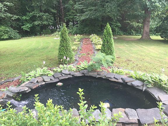 2nd image of 442 Melrose Dr