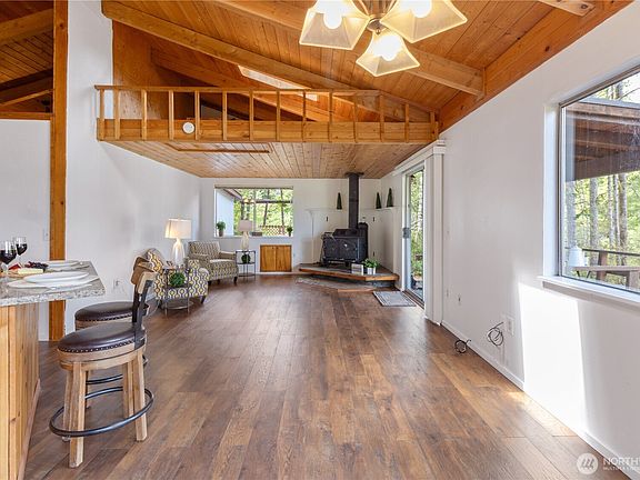 5th image of 1681 E Saint Andrews Drive N