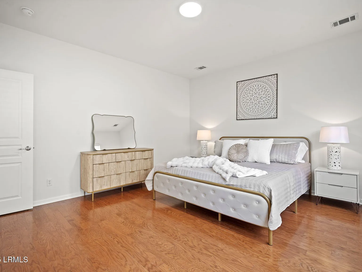 2 bed, 1565 sqft, $2,750 — Photo 2