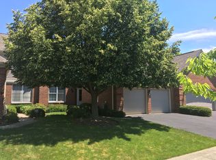 2117 Trowbridge Ct, Glenview, IL 60026