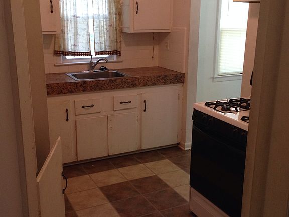 5th image of 383 W Hayes Ave