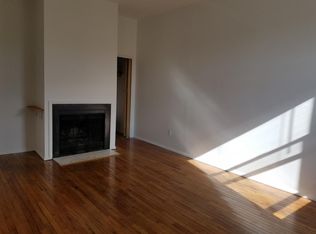 626 S 3rd St APT 3R, Philadelphia, PA 19147