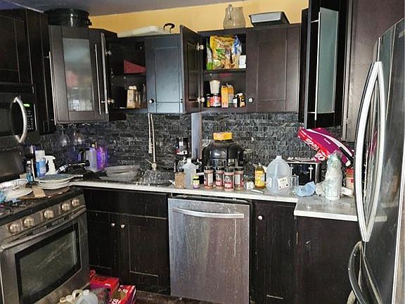 5th image of 11411 Oakland Ave
