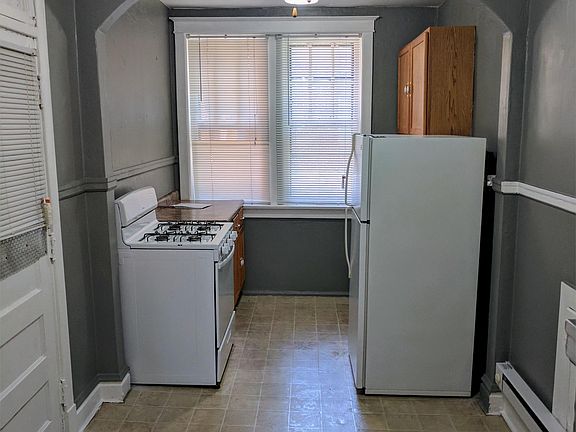 3rd image of 3848 Bamberger Ave APT 1S