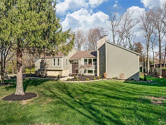 3rd image of 5021 Lausanne Dr