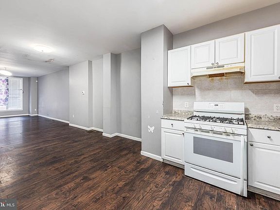 5th image of 522 N Ellwood Ave