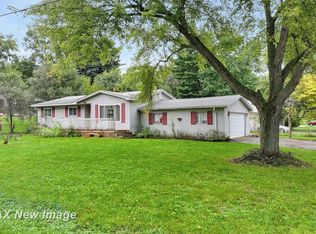 3396 Blue Lake Dr, Flint, MI 48506