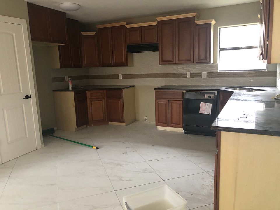 1st image of 6360 Forest Trail Cir