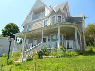 633 Railroad St, Forest City, PA 18421