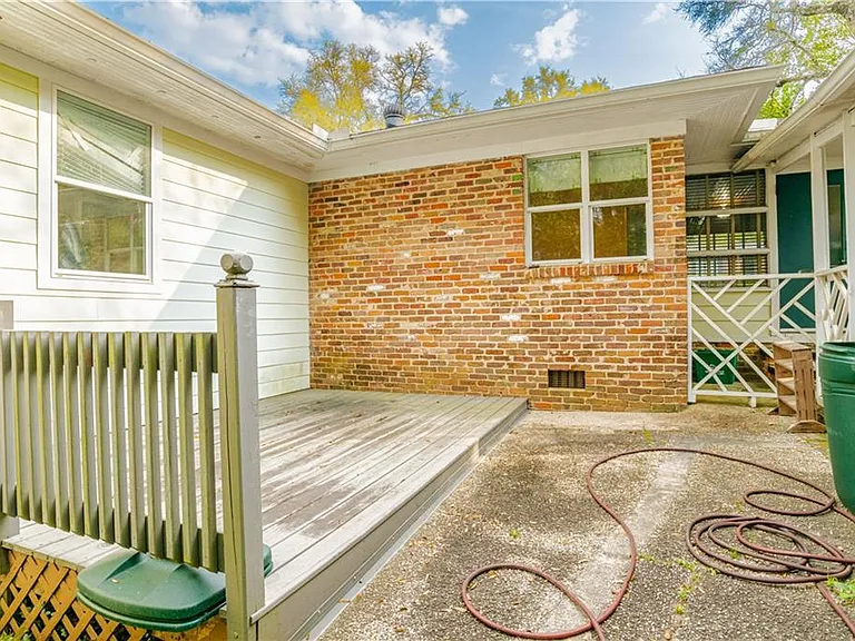 324 Dalewood Dr — Photo 33
