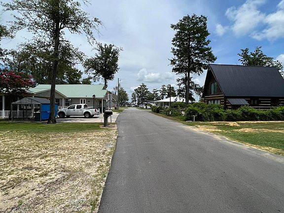 2nd image of 18 & 19 Fayetteville Road