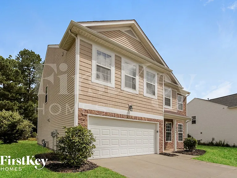 13704 Stringfellow Ln — Photo 3