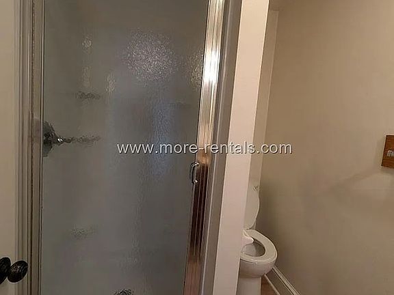 5th image of 51 Stewart Ave