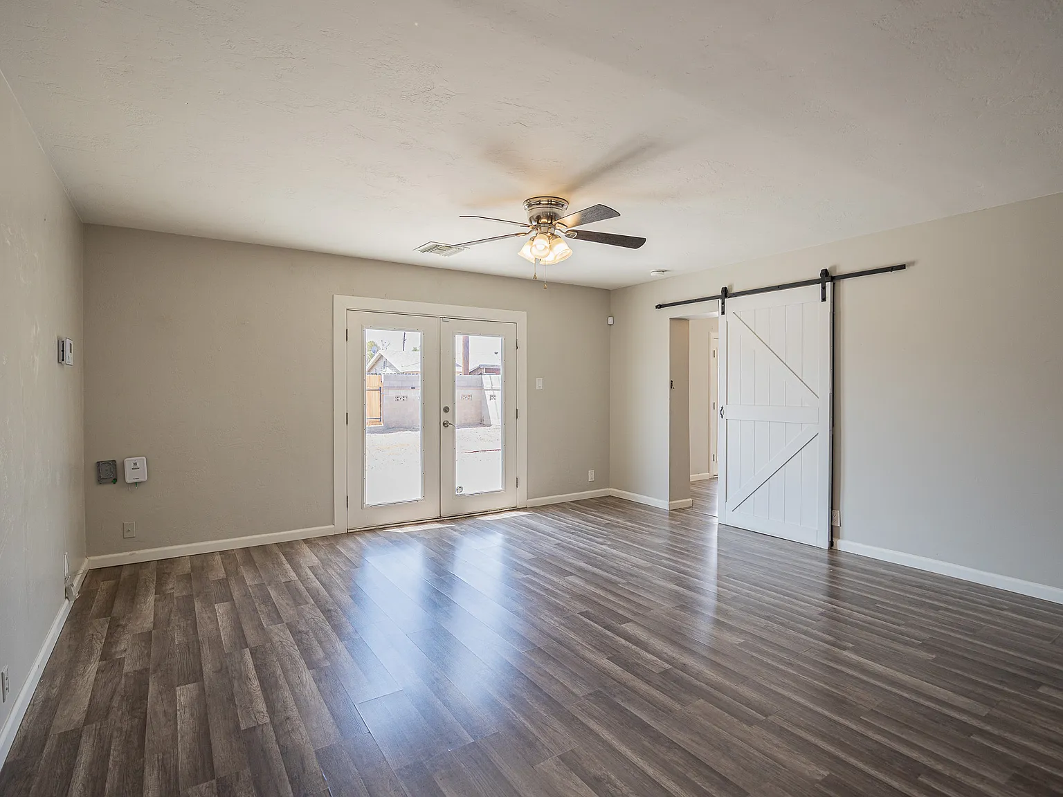 1907 W Denton Ln, Phoenix Az — Photo 4