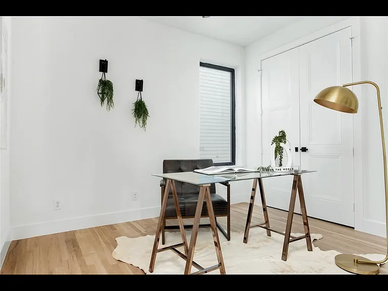 2633 Reagan St #203 — Photo 7