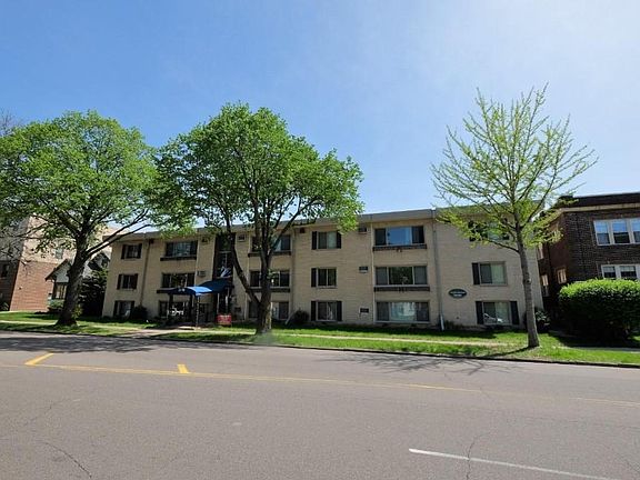 2nd image of 2158 Grand Ave #16