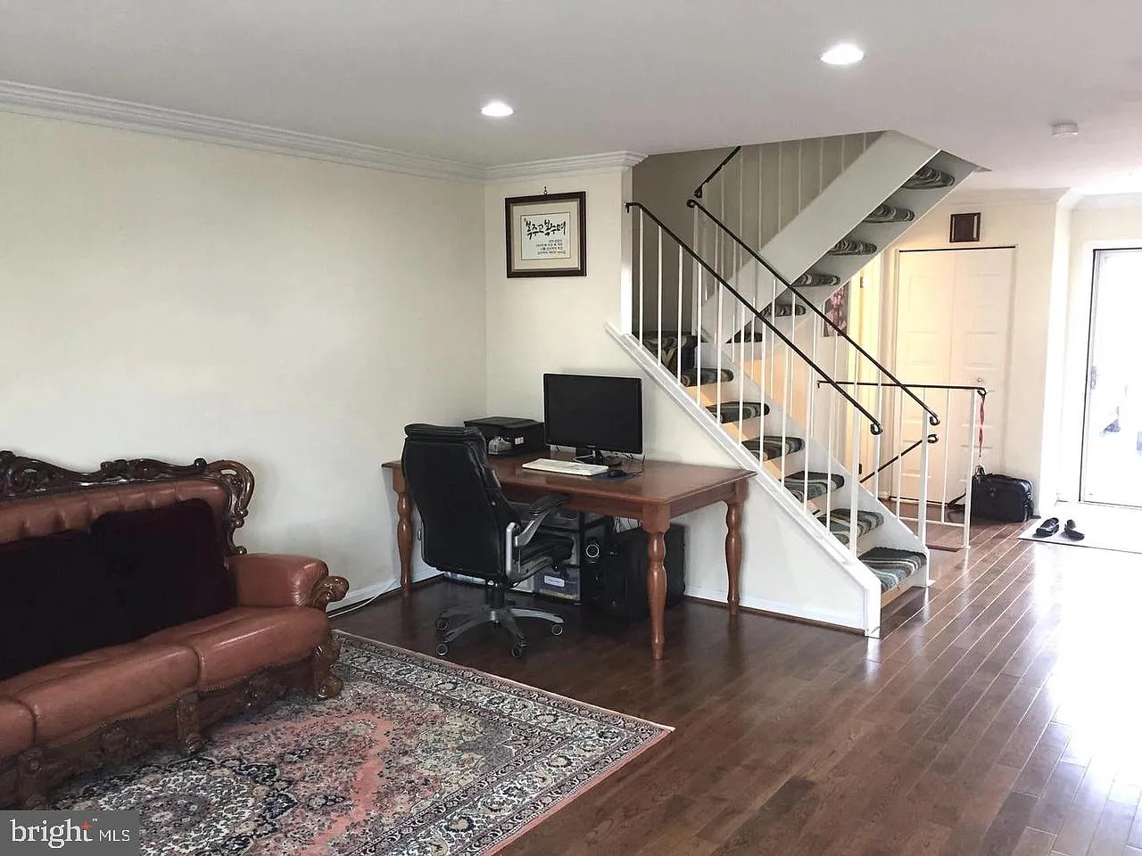 3 bed, 3.5 bath, 2060 sqft, $3,300 — Photo 4