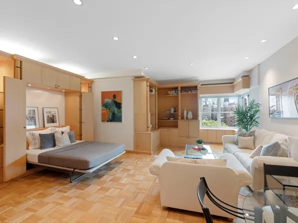 20 East 9th Street image 1 of 20