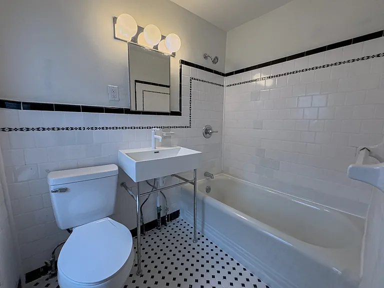 1223 N Franklin St #2F — Photo 21