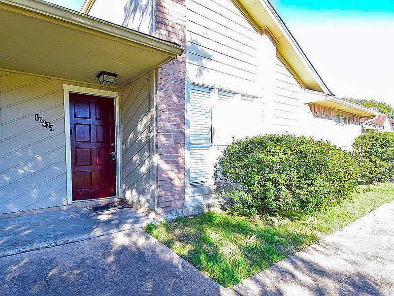 1st image of 16434 Kensley Dr