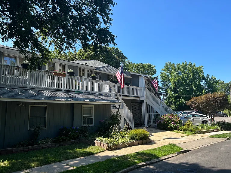 1806 N Wanamassa Dr — Photo 1