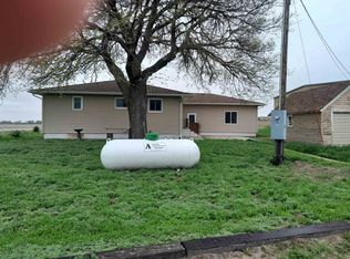 497 Eagle Rd, Saint Libory, NE 68872