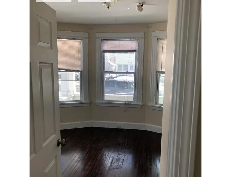 1646 Capitol Ave #1 — Photo 5