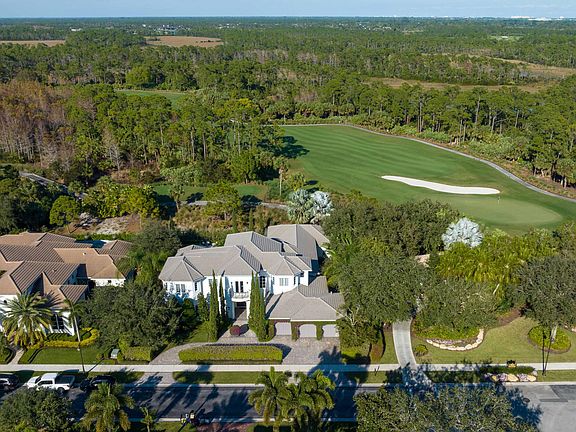 3rd image of 101 Via Palacio Palm