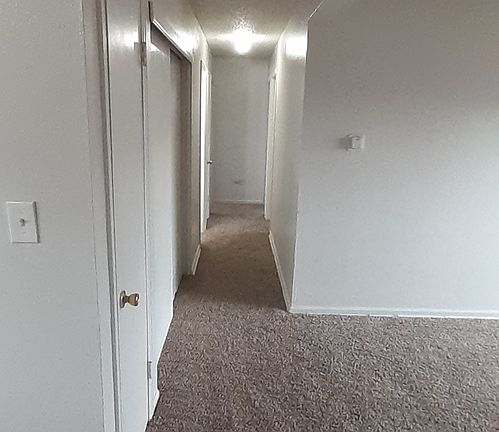 4th image of 4250 Loomis Ave APT B