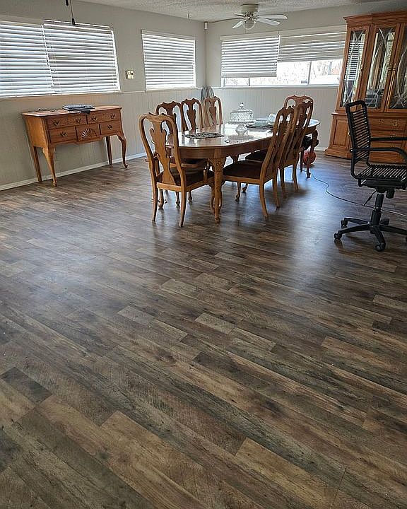 2nd image of 1817 Cornell Dr SE