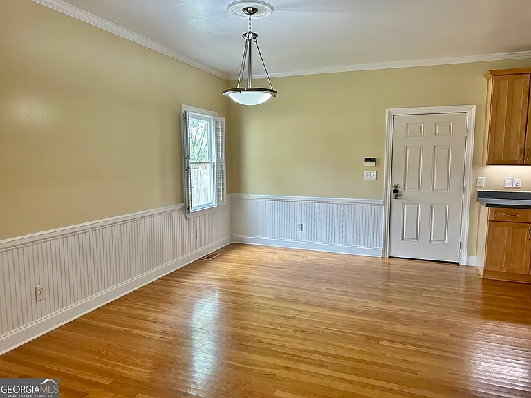 1594 Hardin Ave — Photo 9