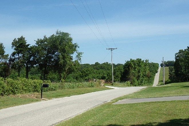 2nd image of 937 County Road 403