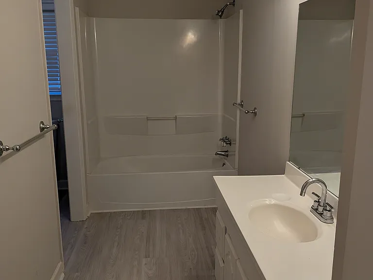 Full bathroom