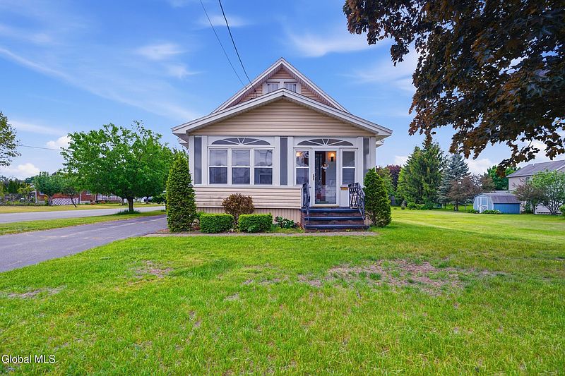 2nd image of 113 Mariaville Road