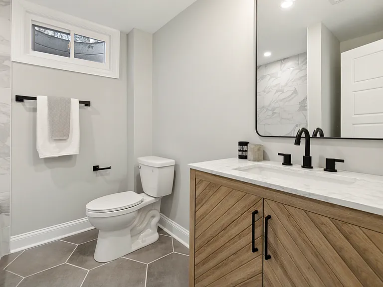405 Meadowhurst Ln — Photo 32