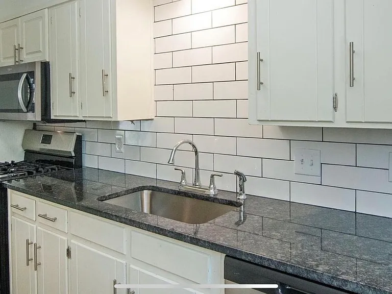 214 N Hamilton St — Photo 8