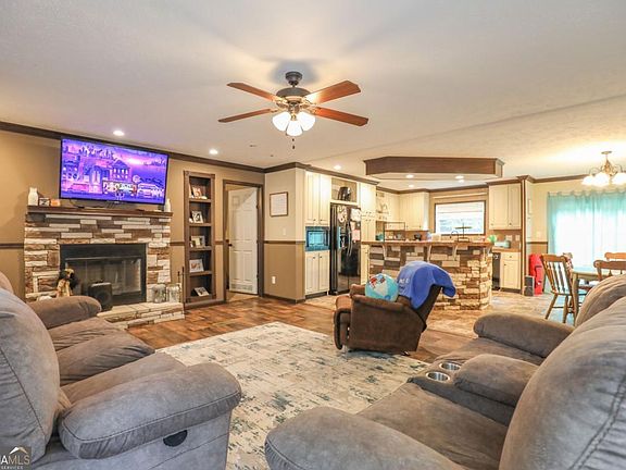 3rd image of 143 McCullar Weaver Rd SW