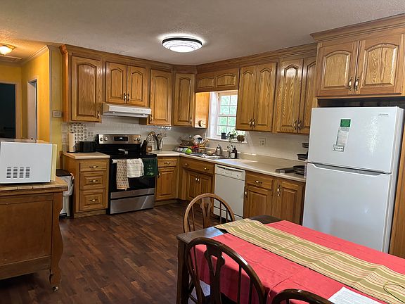 5th image of 126 Dogwood Dr
