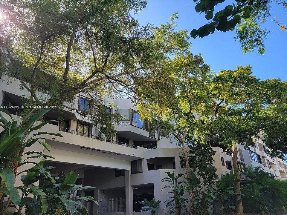 1st image of 141 Crandon Blvd APT 344