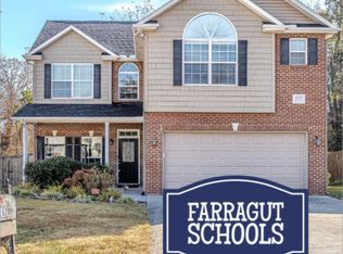 1628 Spring Oak Ln, Lenoir City, TN 37772