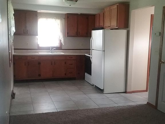 4th image of 2850 Harvey Ave SE
