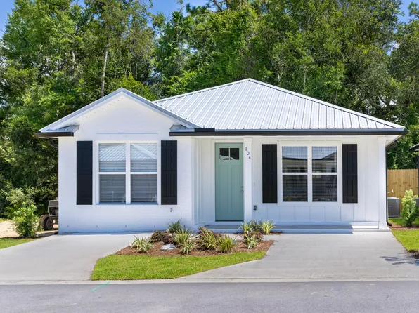 110 Penny Ln, Valparaiso, FL 32580