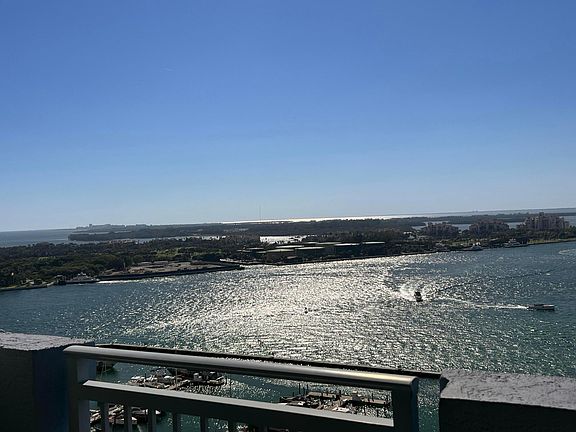 4th image of 90 ALTON Road #2110